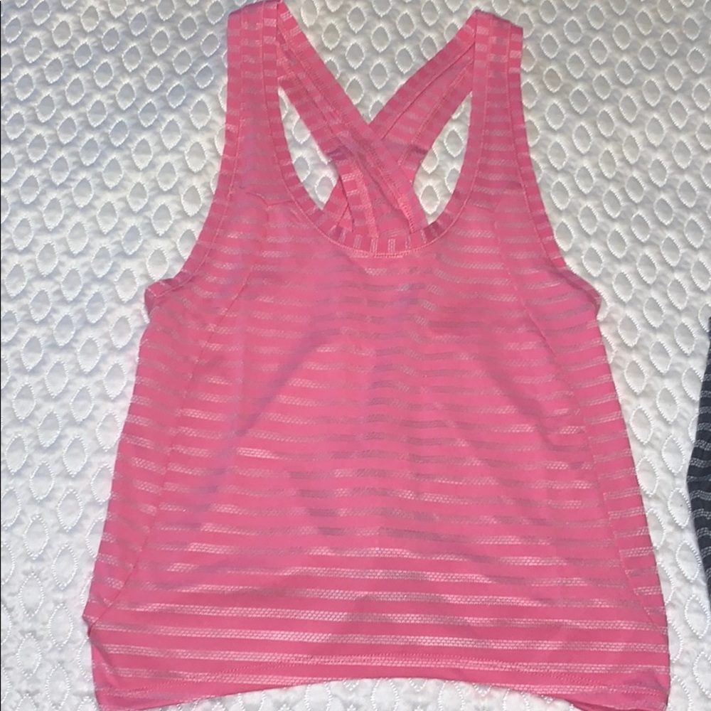 Zyia size small pink nimbus tank